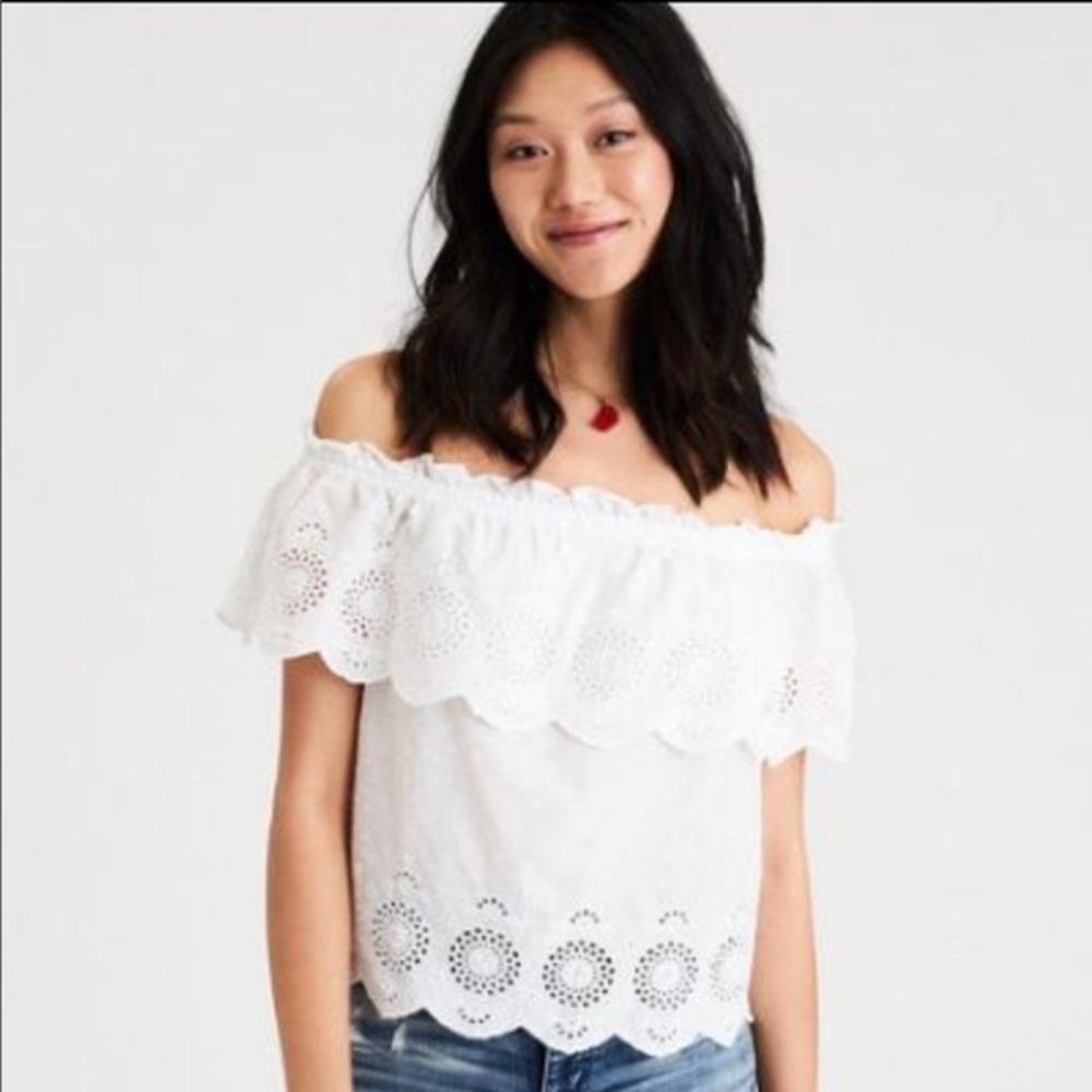 Off-Shoulder top